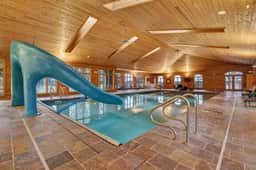 GrandBadgerResort - Indoor Pool/Golf Sim/Sleeps 30 - Image 2