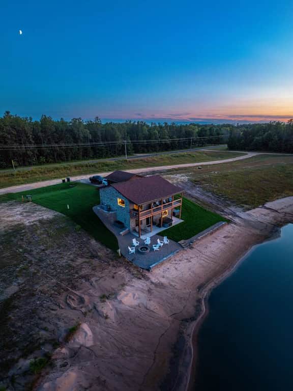 Stone Cottage - Beach/Hot Tub/Arcade/Massage Chair - Holiday Home